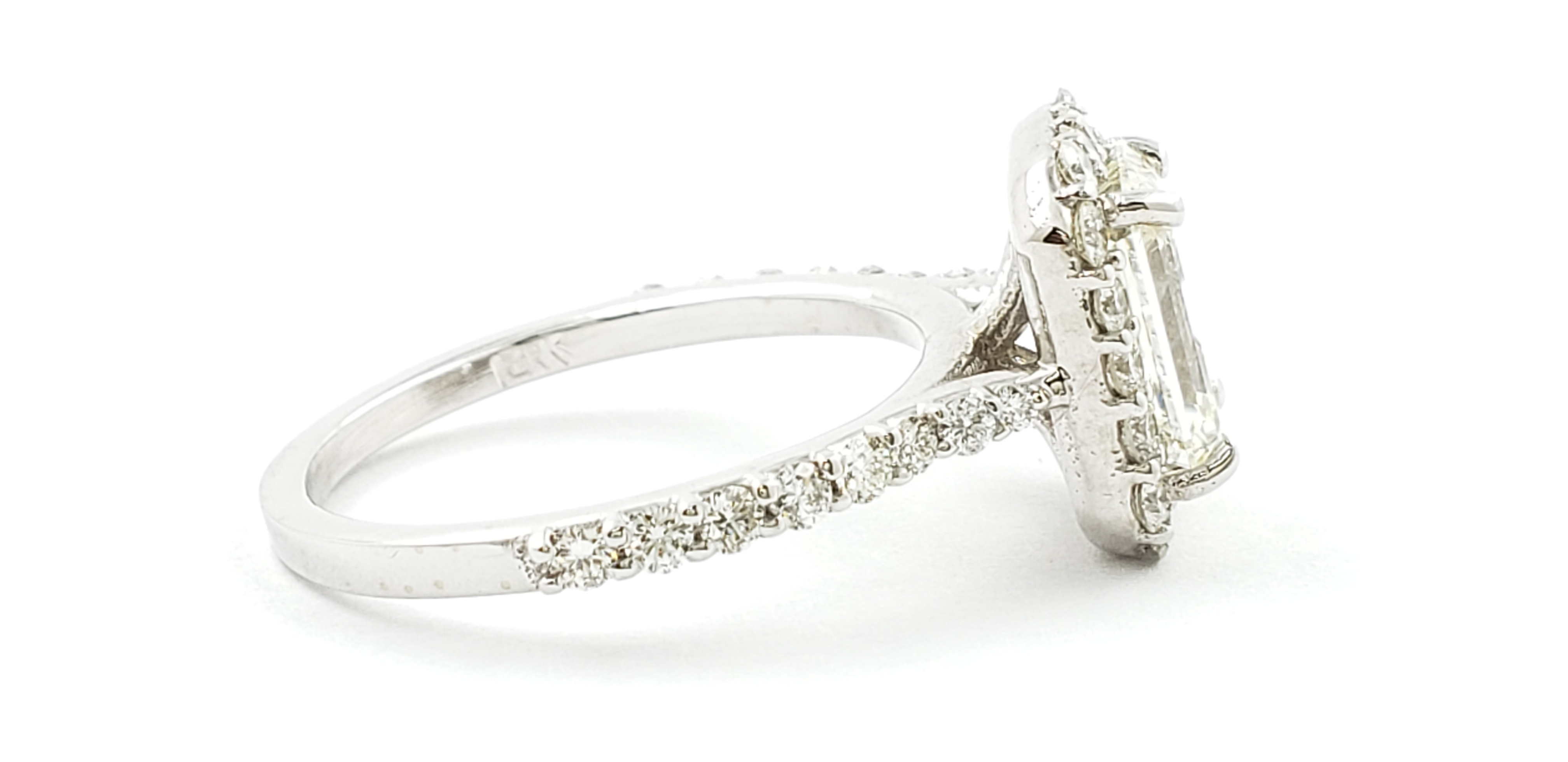 Emerald & Round Diamond Halo Ring